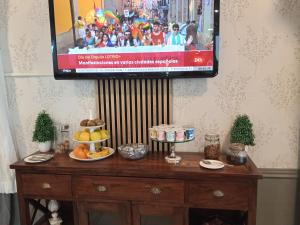 TV a/nebo společenská místnost v ubytování Hotel VillaMarcilla