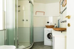 Ένα μπάνιο στο Youhosty - Milano Charm Via Torino +31 φωτογραφίες