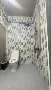 Bilik mandi di sunnyhome 2 wide spaces