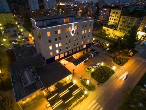 Bližnja soseska oz. soseska, v kateri se nahaja hotel
