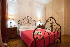 Postel nebo postele na pokoji v ubytování Apollon apartment Delphi