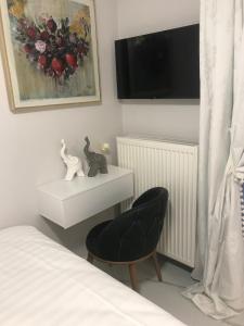 Μια τηλεόραση ή/και κέντρο ψυχαγωγίας στο Kaldiona studio Larissa