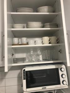 Η κουζίνα ή μικρή κουζίνα στο Kaldiona studio Larissa