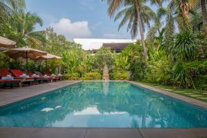 Bazén v ubytování Angkor Home 27 nebo v jeho okolí