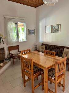 Posezení v ubytování Rest & Relax holiday house in Katakolo + 24 fotografií