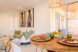 Makanan di atau berdekatan apartmen