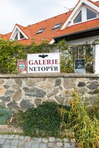 Gallery image of Penzion U Zámeckého parku in Žihobce +27 photos