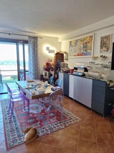 A kitchen or kitchenette at Casa Paola nel Chianti