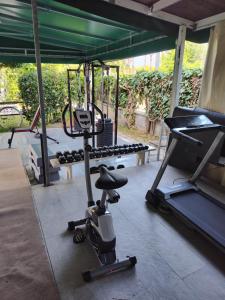 Fitness centrum a/nebo fitness zařízení v ubytování EDERA Parco Vacanze