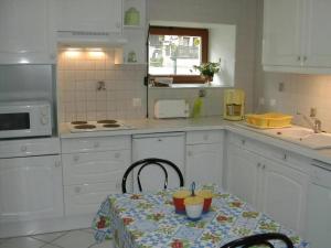 Φωτογραφία από το άλμπουμ του Steinhaus In Ländlicher Umgebung Mit Pool σε Brotte-lès-Ray