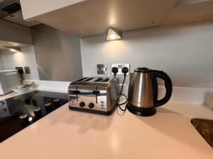 Køkken eller tekøkken på Cozy Studio in Bracknell with free Parking + 14 billeder