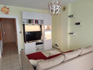 Kuchyň nebo kuchyňský kout v ubytování Gelijkvloers appartement in hartje Oostende + 15 fotografií