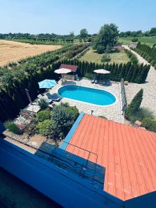 Photo de la galerie de l'établissement Stone villa in Fruška gora, à Irig