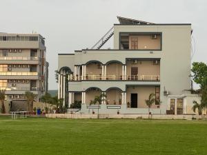 Budova, kde se hotel nachází