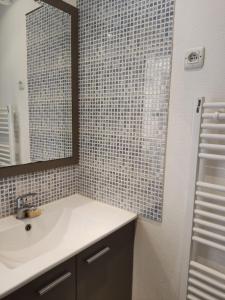 Koupelna v ubytování Terrasse plein ciel, 10 minutes gares et centre-ville, parking