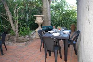 Vonkajšia záhrada v ubytovaní Chalet Villa Ornella