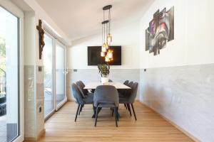 Posezení v ubytování Relax Apartma + 22 fotografií