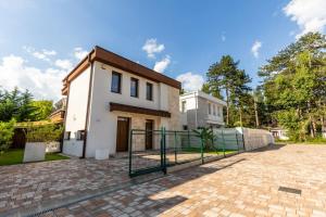 Budova, kde se prázdninový dům nachází