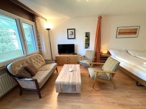 Μια τηλεόραση ή/και κέντρο ψυχαγωγίας στο Royal 33