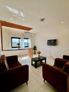 TV a/nebo společenská místnost v ubytování Horizon bleue