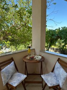 Ein Balkon oder eine Terrasse in der Unterkunft Apartmani Luka & Iva