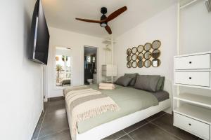 Postel nebo postele na pokoji v ubytování "Sun up" by Corralejobeach Apartments