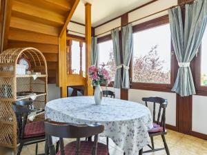 Posedenie v ubytovaní Holiday Home Csonka by Interhome