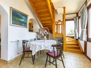 Fotografia z galérie ubytovania Holiday Home Csonka by Interhome v destinácii Balatonalmádi