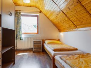 Posteľ alebo postele v izbe v ubytovaní Holiday Home Csonka by Interhome