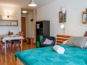 Η κουζίνα ή μικρή κουζίνα στο Studio Les Erables Apt 361 by Interhome