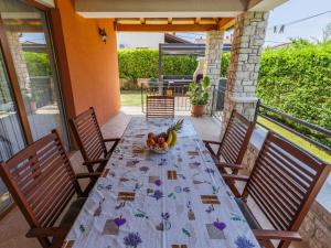 Balkón alebo terasa v ubytovaní Holiday Home Villa Anamaria by Interhome