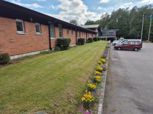 Aed väljaspool majutusasutust Hotel Fritza