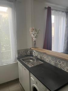 Galeriebild der Unterkunft Good Paris Roissy CDG in Drancy