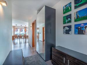 A cozinha ou kitchenette de Apartment Simonhöhe Kärntentraum-1 by Interhome