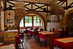 Restoran atau tempat lain untuk makan di Garni Hotel Park