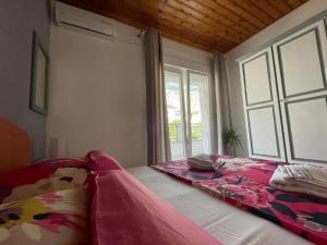 Postel nebo postele na pokoji v ubytování Apartment Kuba Makarska