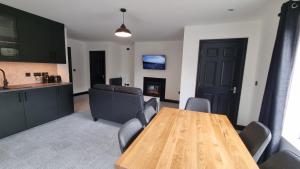 Kuchyň nebo kuchyňský kout v ubytování Monkey Puzzle Apartment No1