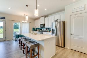 Gallery image of Less Than 4 Mi to Bethany Beach Boardwalk Family Townhome in Millville +35 photos