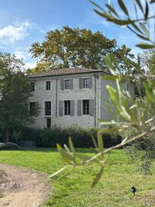 Gallery image of Le Clos de La Chardonnière in Saulce-sur-Rhône