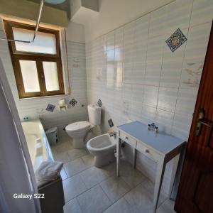 A bathroom at Il Siriaco