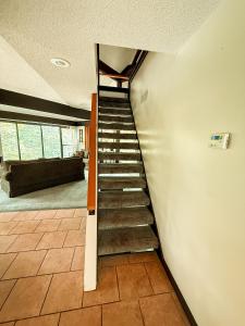 ภาพในคลังภาพของ Treehouse Treetop Village106-3bed3bapools-8pp ในโฟร์ซีซันส์