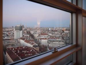 Nespecifikovaný výhled na destinaci Vídeň nebo výhled na město při pohledu z hotelu