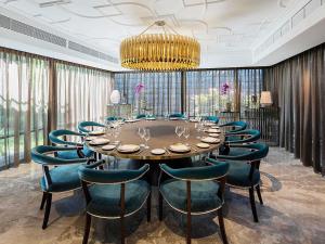 Sofitel Singapore Sentosa Resort & Spa的休息区