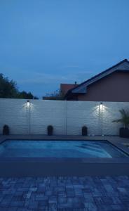 Kolam renang di atau dekat dengan Apartmán Hevlín