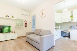 Η κουζίνα ή μικρή κουζίνα στο The small lemon garden