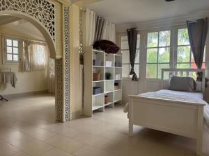 Postel nebo postele na pokoji v ubytování Villa luxueuse à Skhirat Rabat