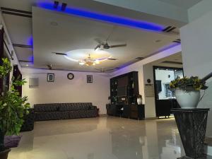 Gallery image of Grand City Retreat 4BHK Balcony Bliss in Manikonda in Hyderabad +22 photos