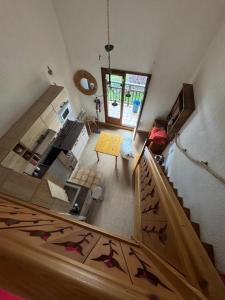 Kuchyň nebo kuchyňský kout v ubytování Le chalet des pistes