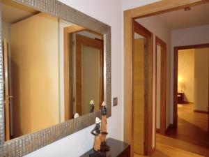 Łazienka w obiekcie APARTAMENTOS DE CANELAS SUITES con AMPLIAS TERRAZAS