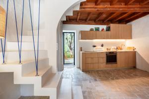 Η κουζίνα ή μικρή κουζίνα στο Villa Augustine - Maison classée 5 étoiles avec piscine à Aix en Provence